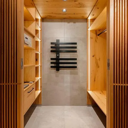 Schwarzer Adler - Sport & Hotel
