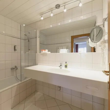 Hotel Schwarzer Adler - Sport & Sankt Anton am Arlberg