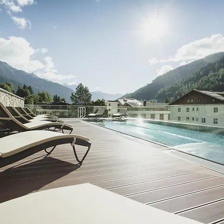 Schwarzer Adler - Sport & Hotel