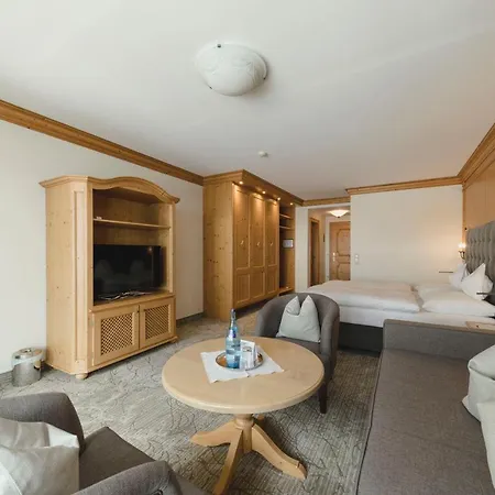 Hotel Schwarzer Adler - Sport & Sankt Anton am Arlberg
